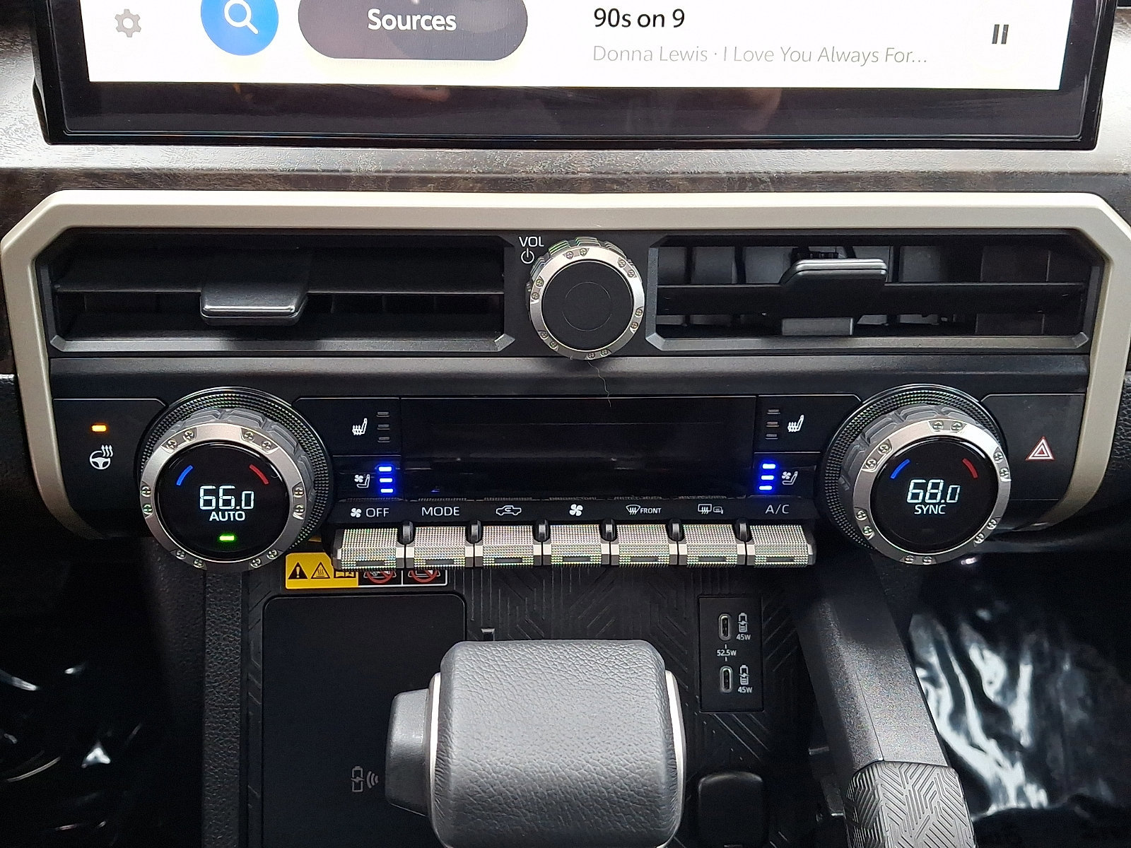 Certified 2025 Toyota Tacoma Limited AWD/4WD image 16