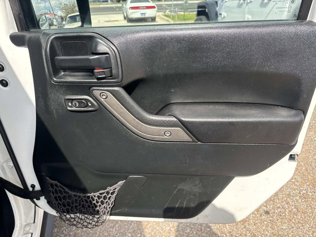 Used 2018 Jeep Wrangler Unlimited Sport S image 15