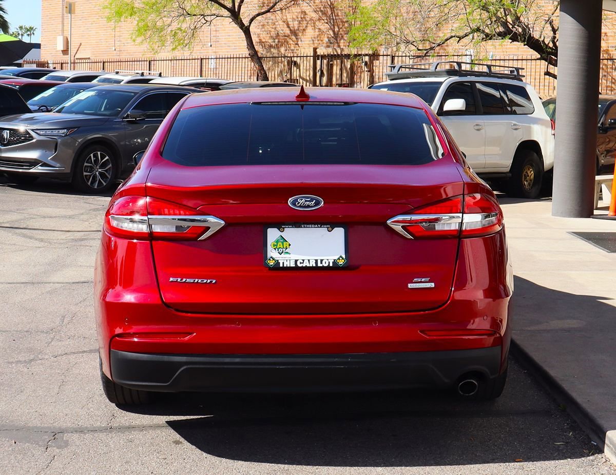 Used 2019 Ford Fusion SE image 11
