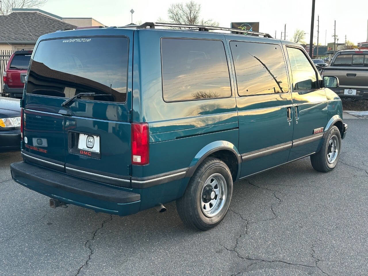 Used 1994 GMC Safari SLX AWD 3dr Extended Mini Van image 17