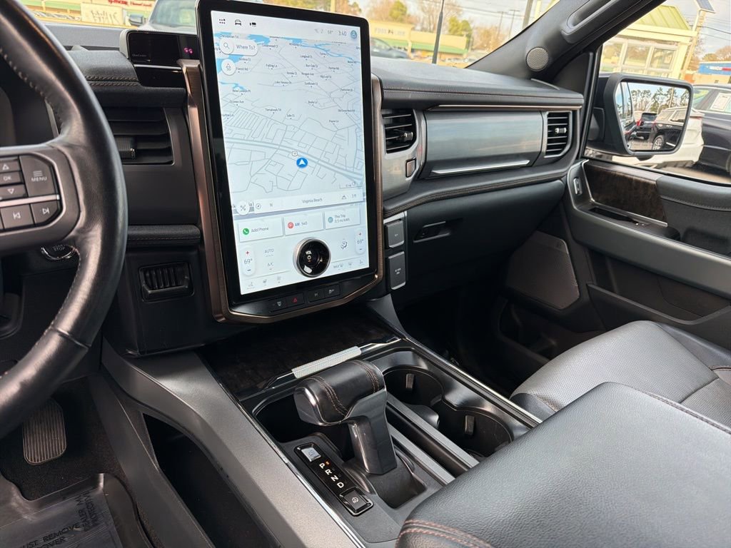 Used 2022 Ford F150 Lightning Lariat image 19