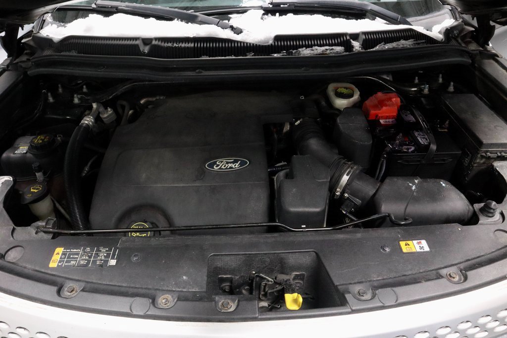 Used 2015 Ford Explorer XLT w/ Equipment Group 202A image 18