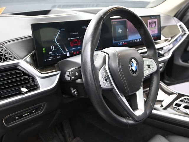Used 2024 BMW X7 xDrive40i image 14