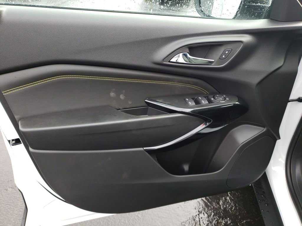 New 2026 Chevrolet Trax LT w/ Driver Confidence Package image 10