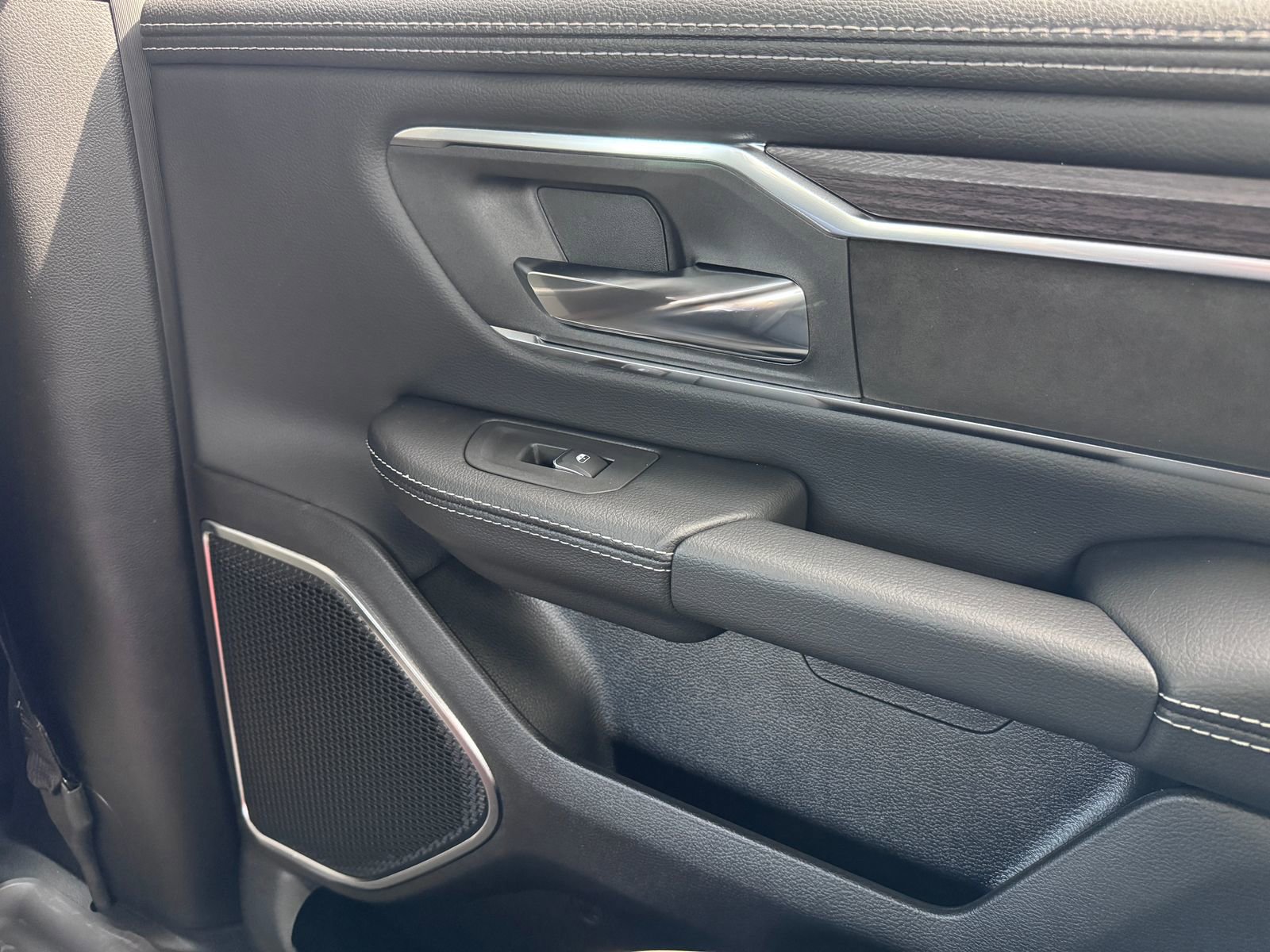 New 2026 RAM 1500 Laramie image 27