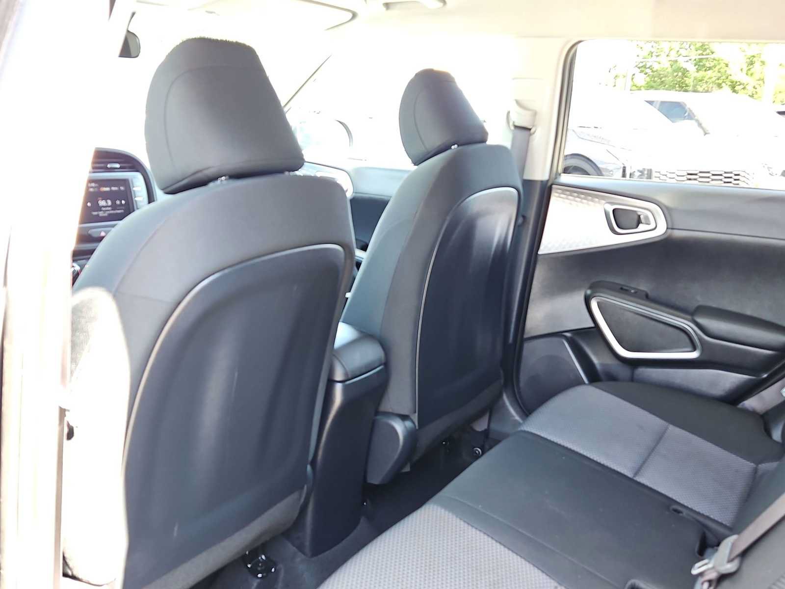 Certified 2024 Kia Soul LX w/ Option Group 015 FWD image 15