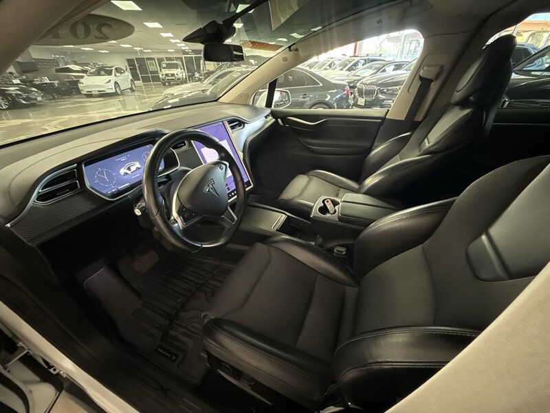Used 2016 Tesla Model X 75D AWD/4WD image 9