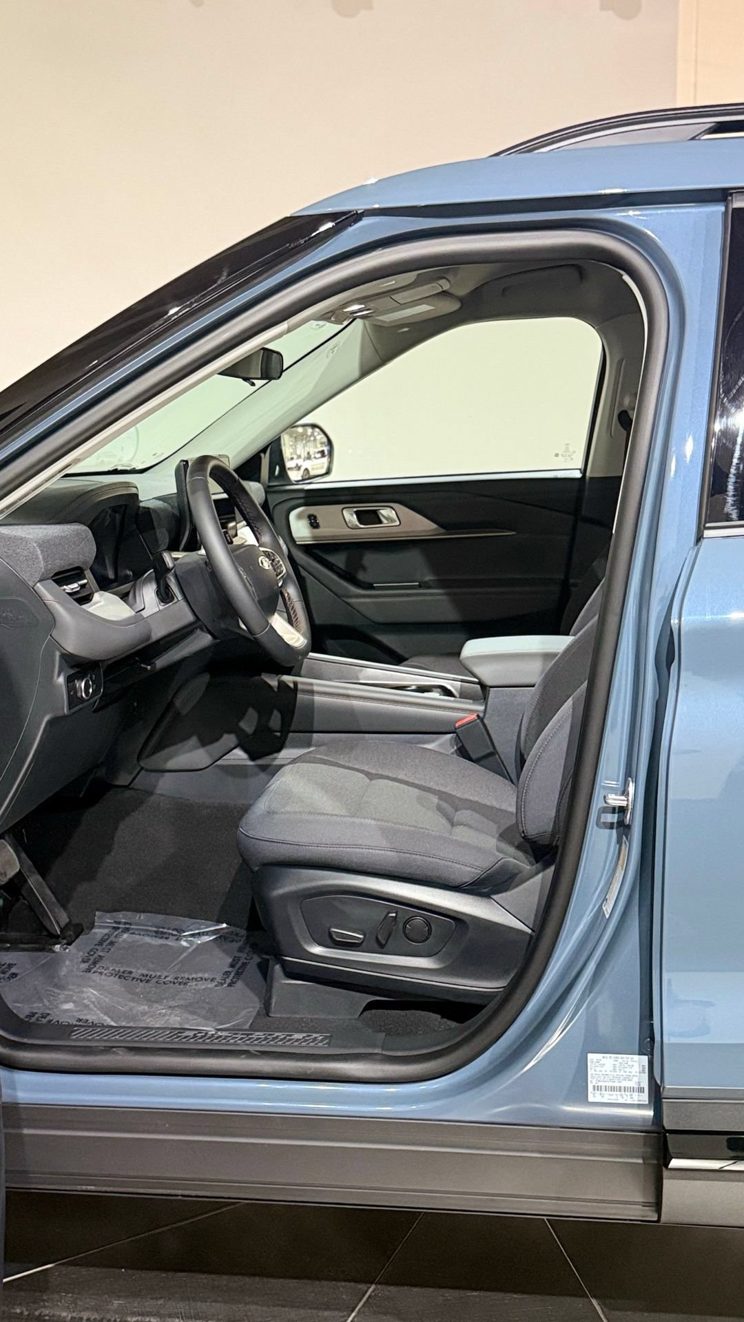 New 2026 Ford Explorer Active AWD/4WD image 38