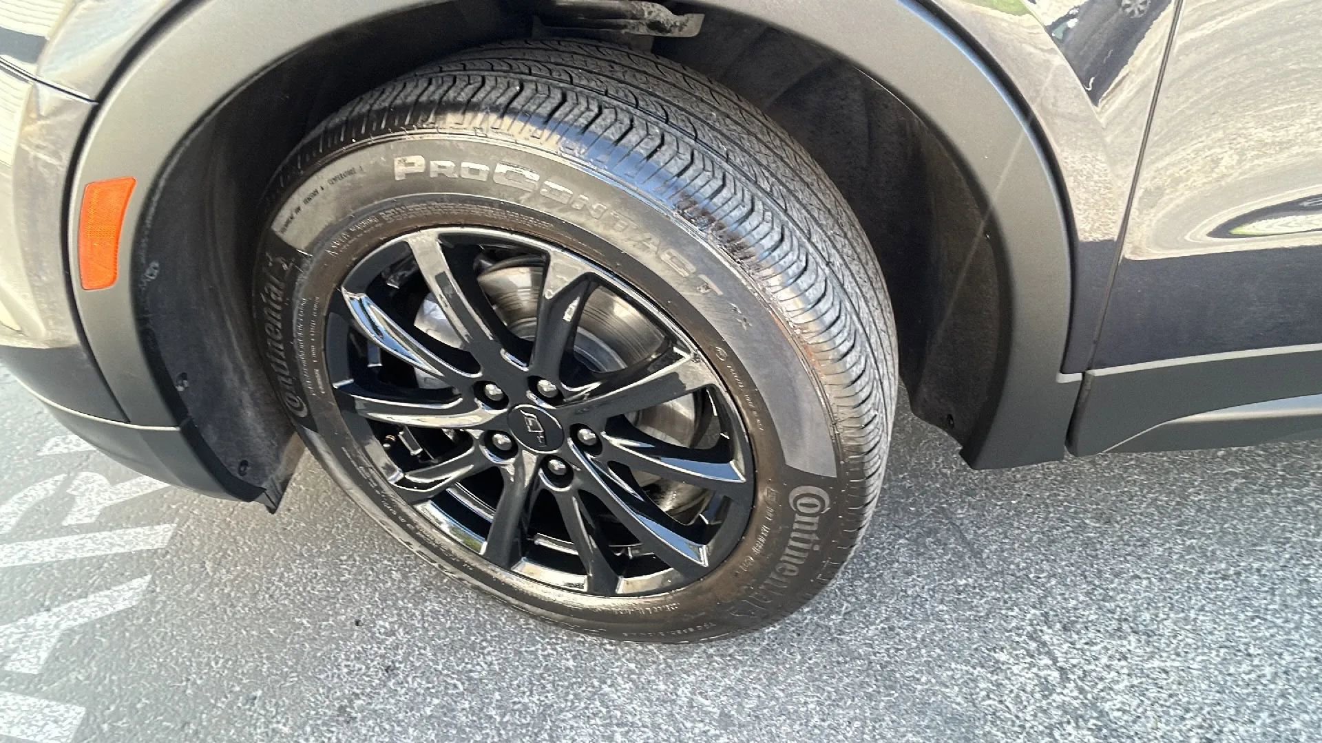 Used 2022 Cadillac XT4 Luxury w/ Cold Weather Package image 31