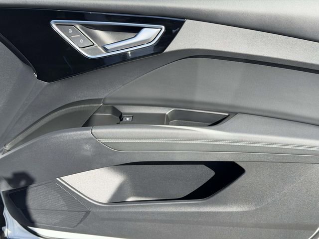 Used 2024 Audi Q4 e-tron Premium w/ Convenience Package image 8