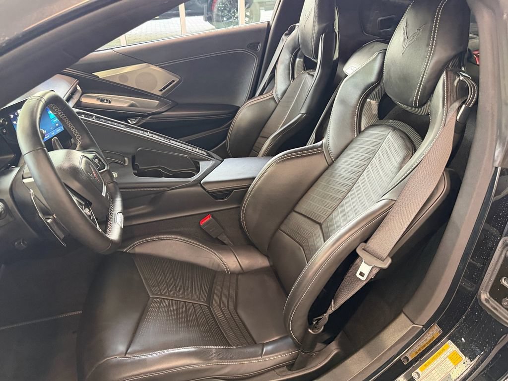 Used 2024 Chevrolet Corvette Z06 RWD image 10