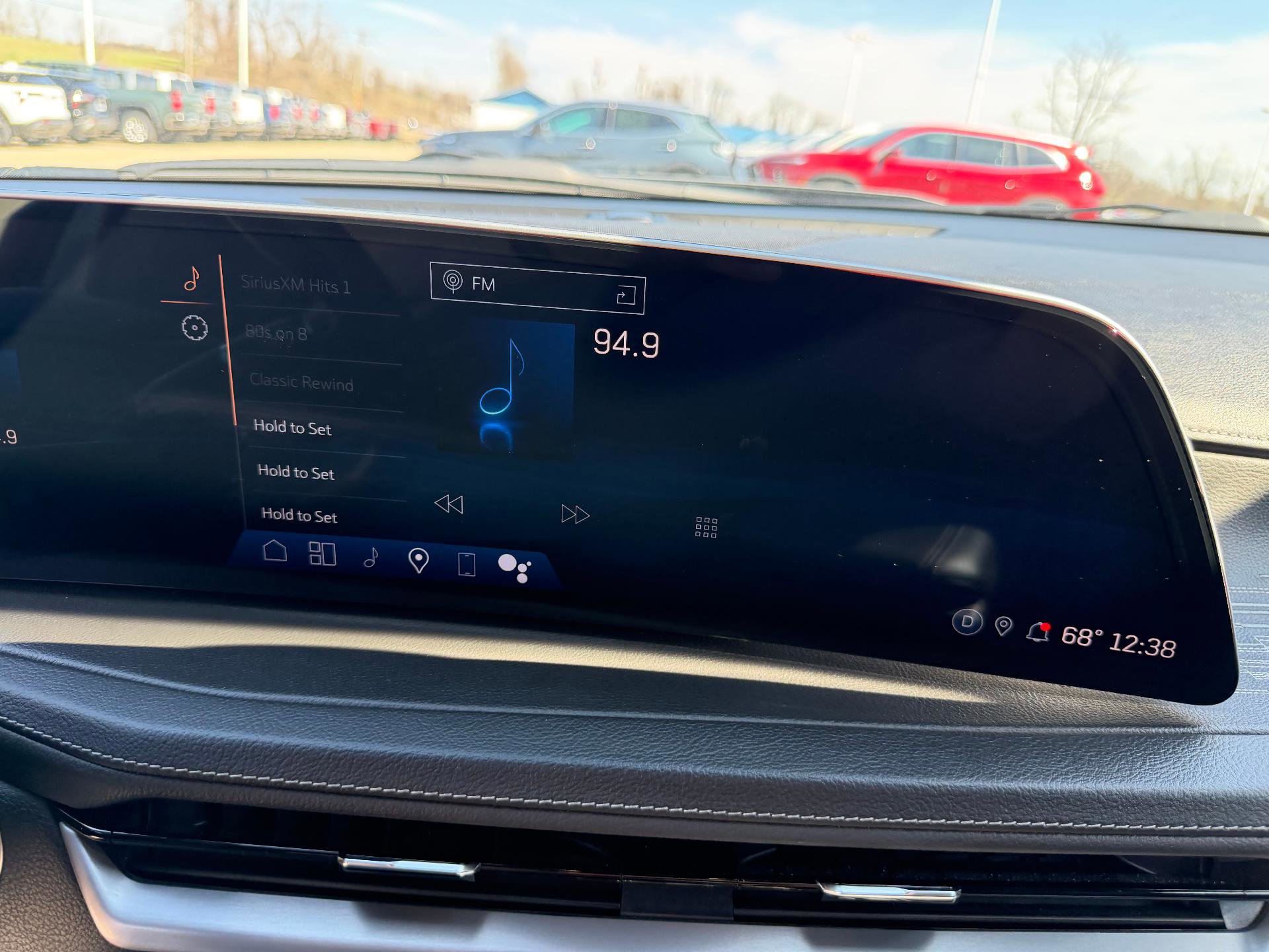 Certified 2025 Cadillac XT4 Premium Luxury w/ Cold Weather Package image 31