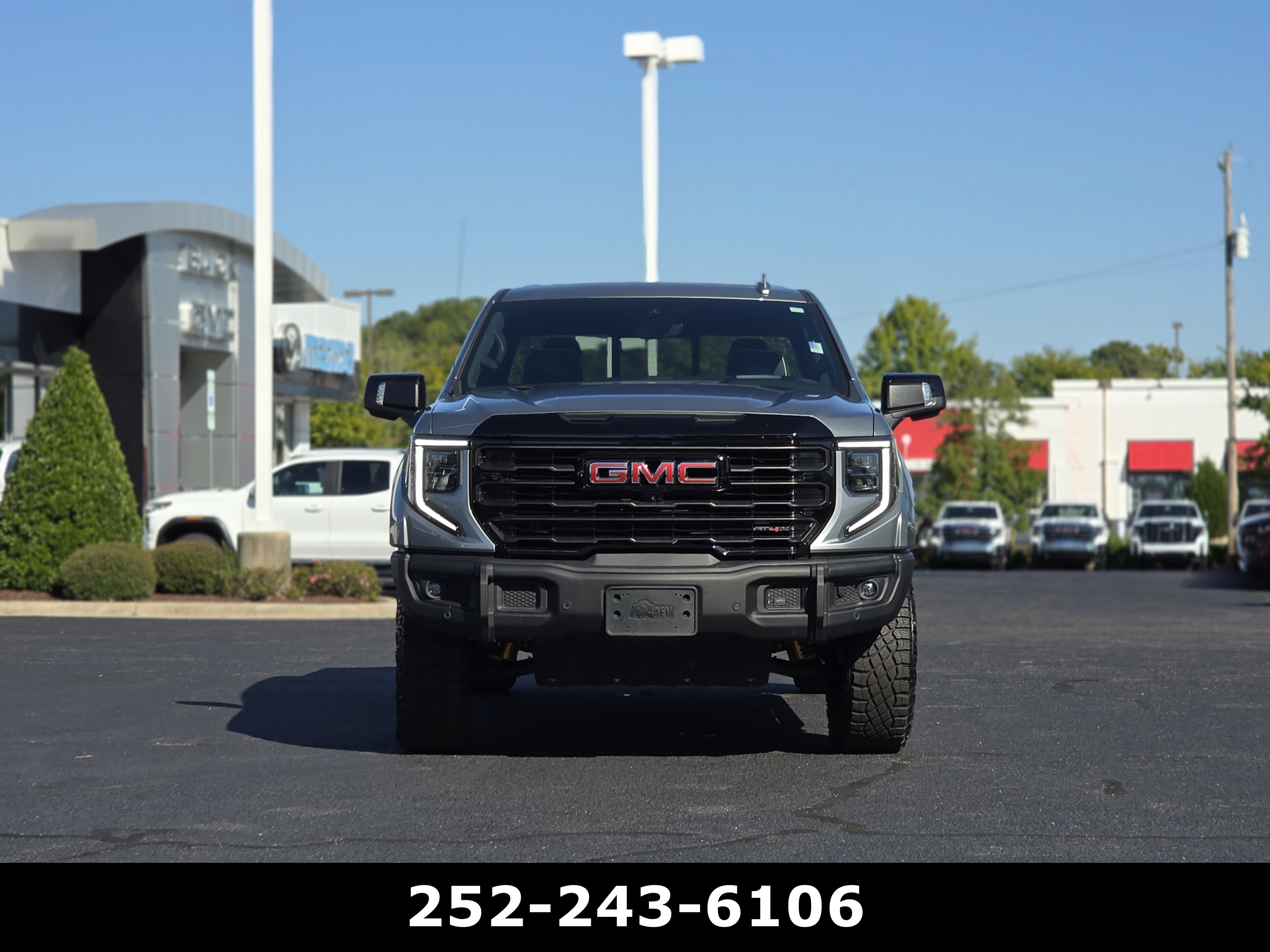 Used 2025 GMC Sierra 1500 AT4X w/ AT4X AEV Edition AWD/4WD image 2