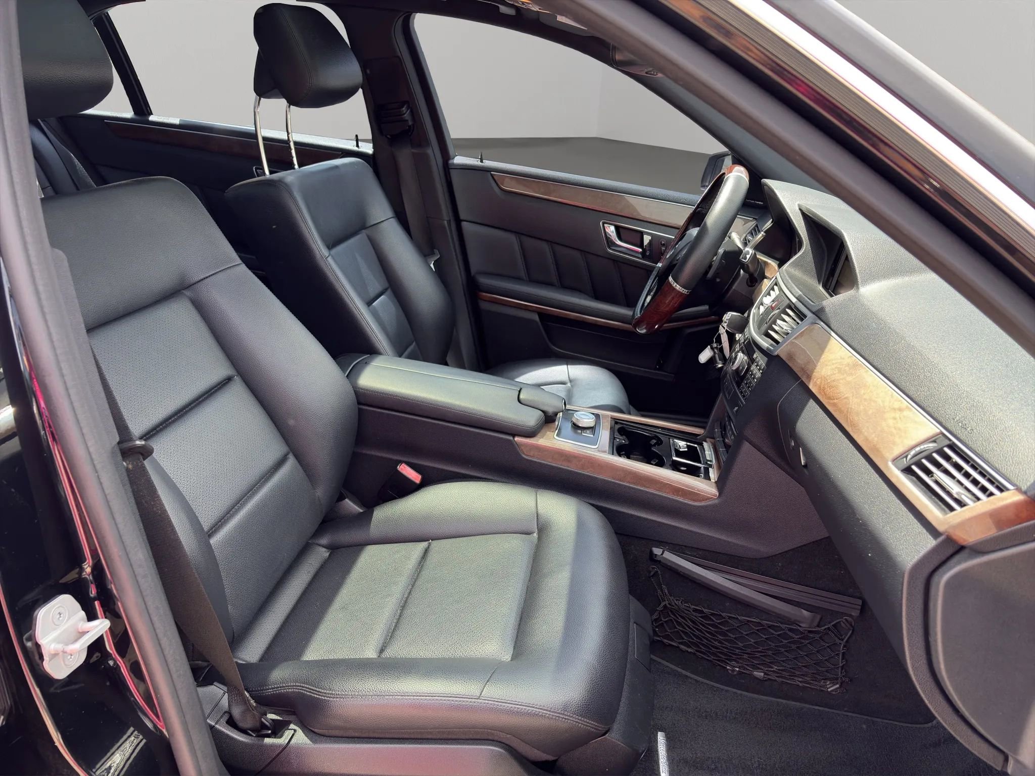 Used 2011 Mercedes-Benz E 350 Sedan image 18