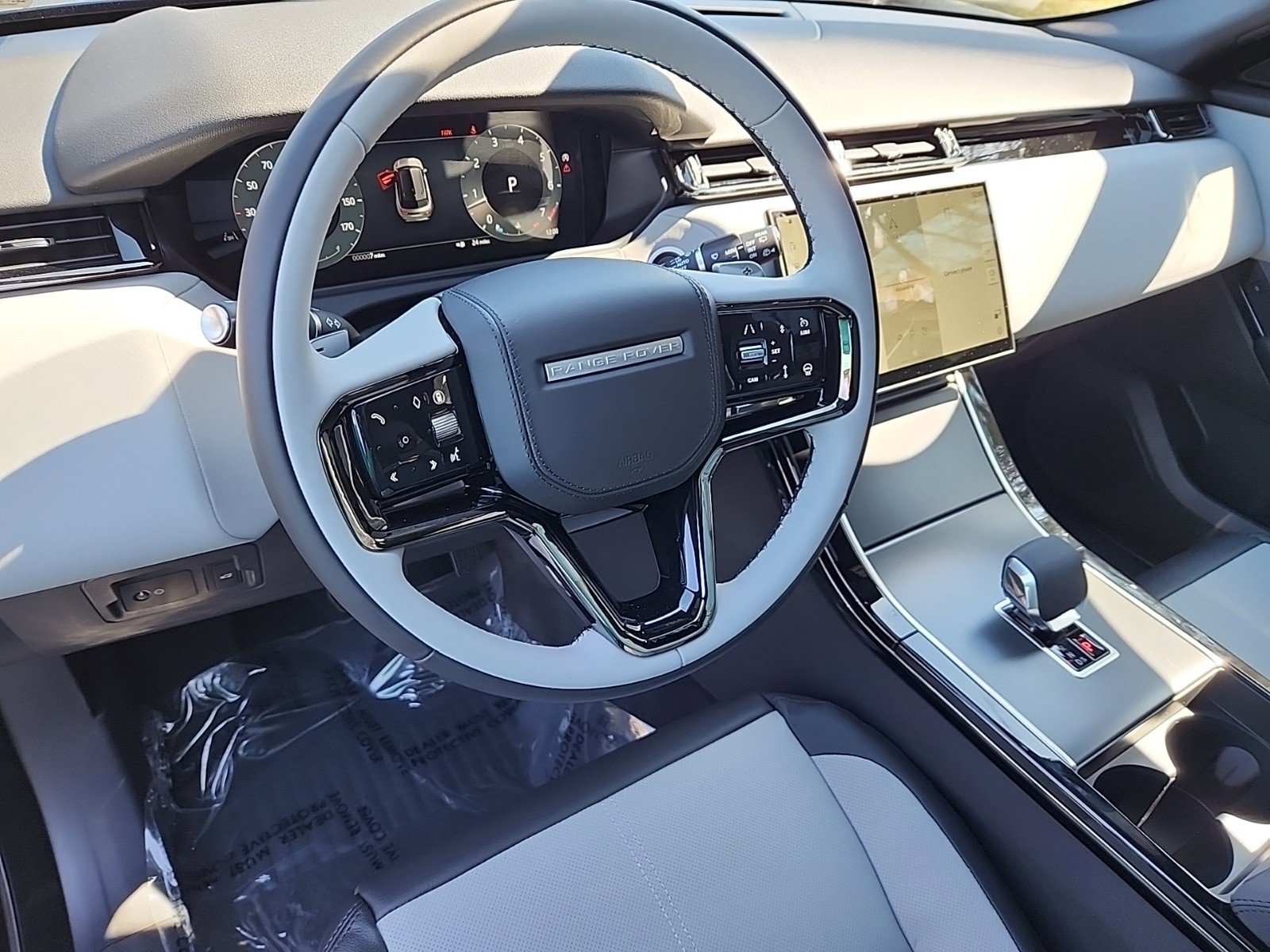 Certified 2026 Land Rover Range Rover Velar S image 15