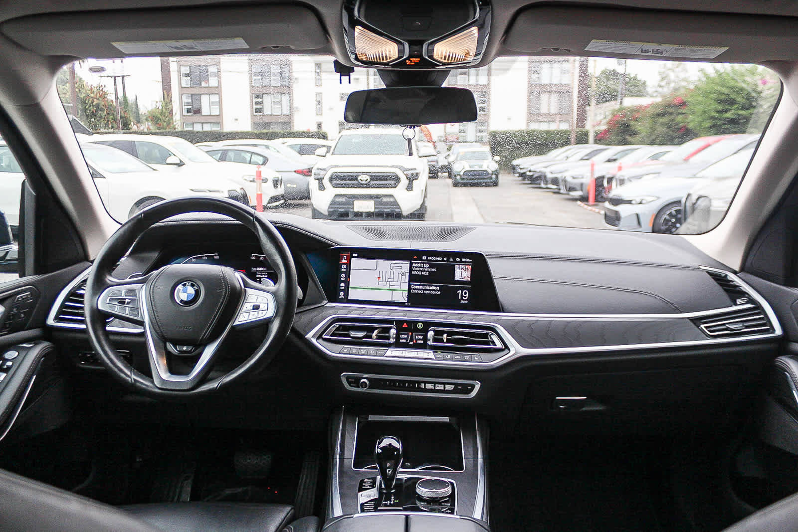 Used 2022 BMW X7 xDrive40i w/ Premium Package AWD/4WD image 12