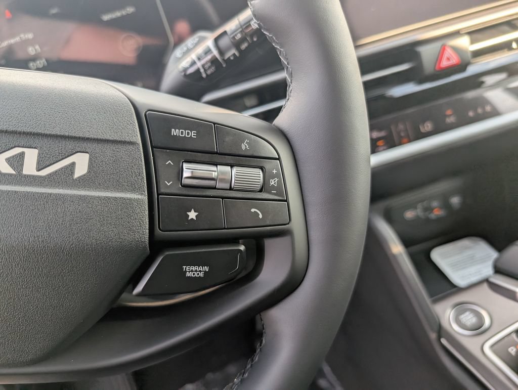New 2026 Kia Sportage SX AWD/4WD image 17