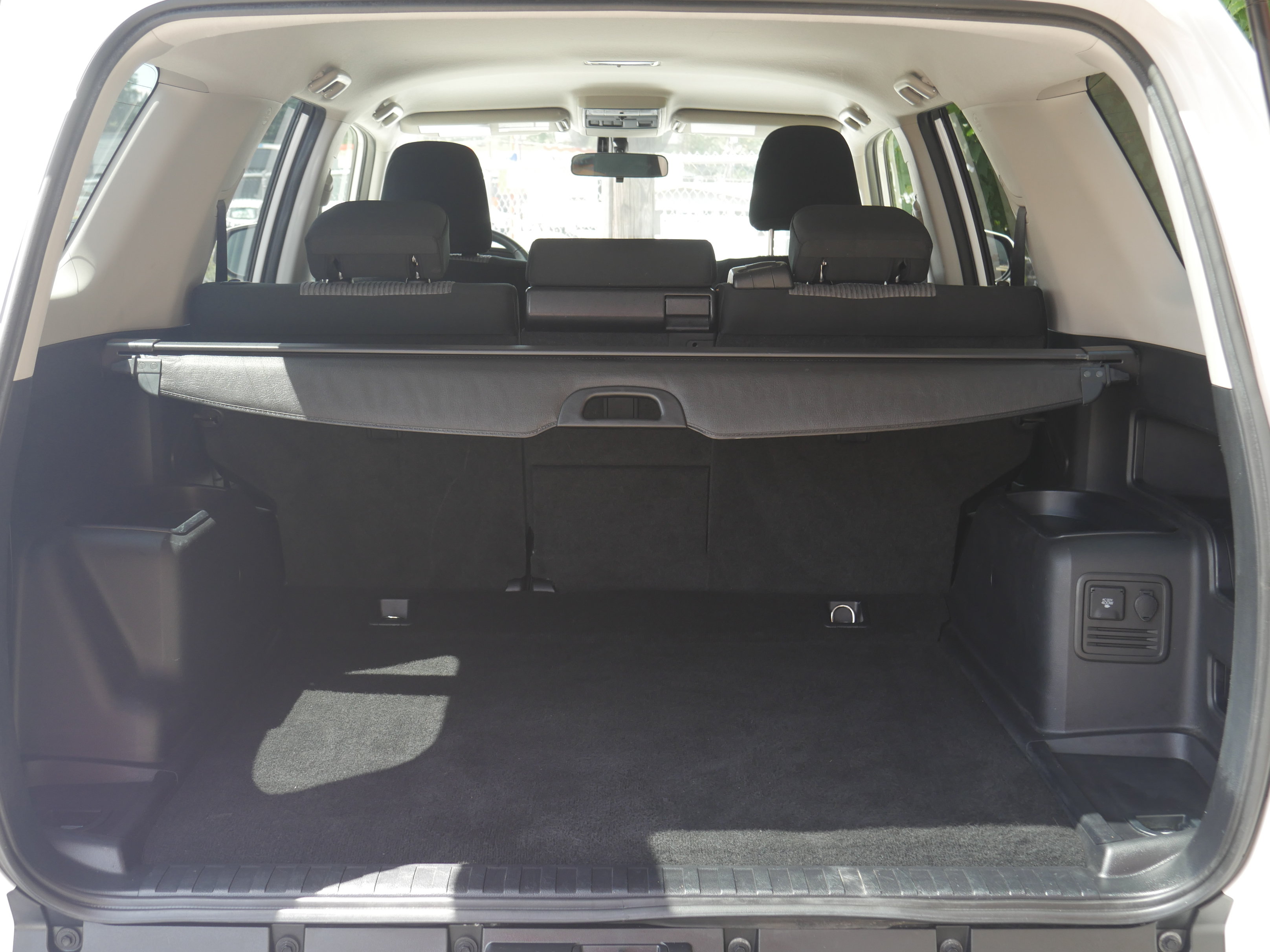 Used 2016 Toyota 4Runner SR5 AWD/4WD image 19