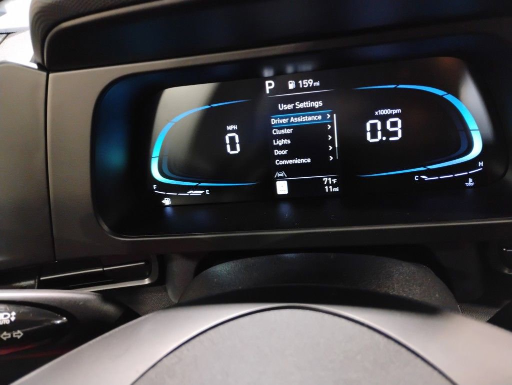 Used 2025 Hyundai Elantra Sport image 30