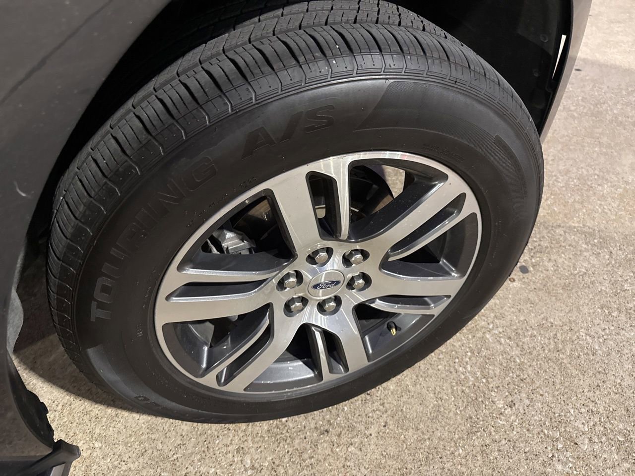 Used 2023 Ford Expedition Limited image 17