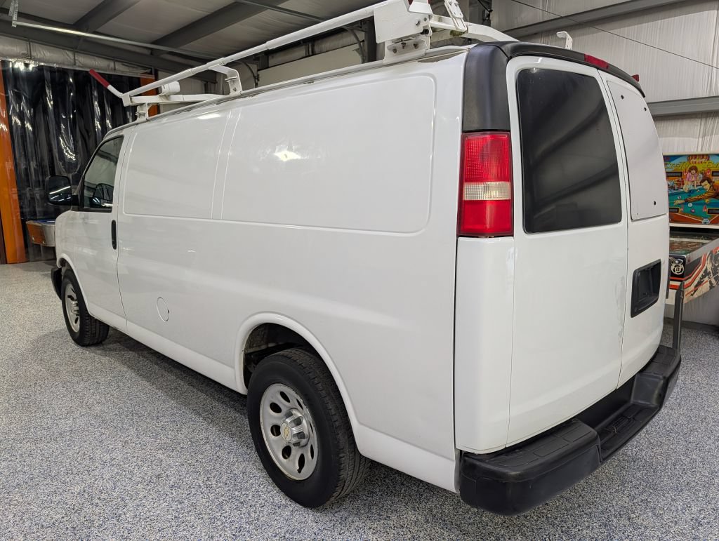 Used 2012 Chevrolet Express 1500 w/ Power Package RWD image 3