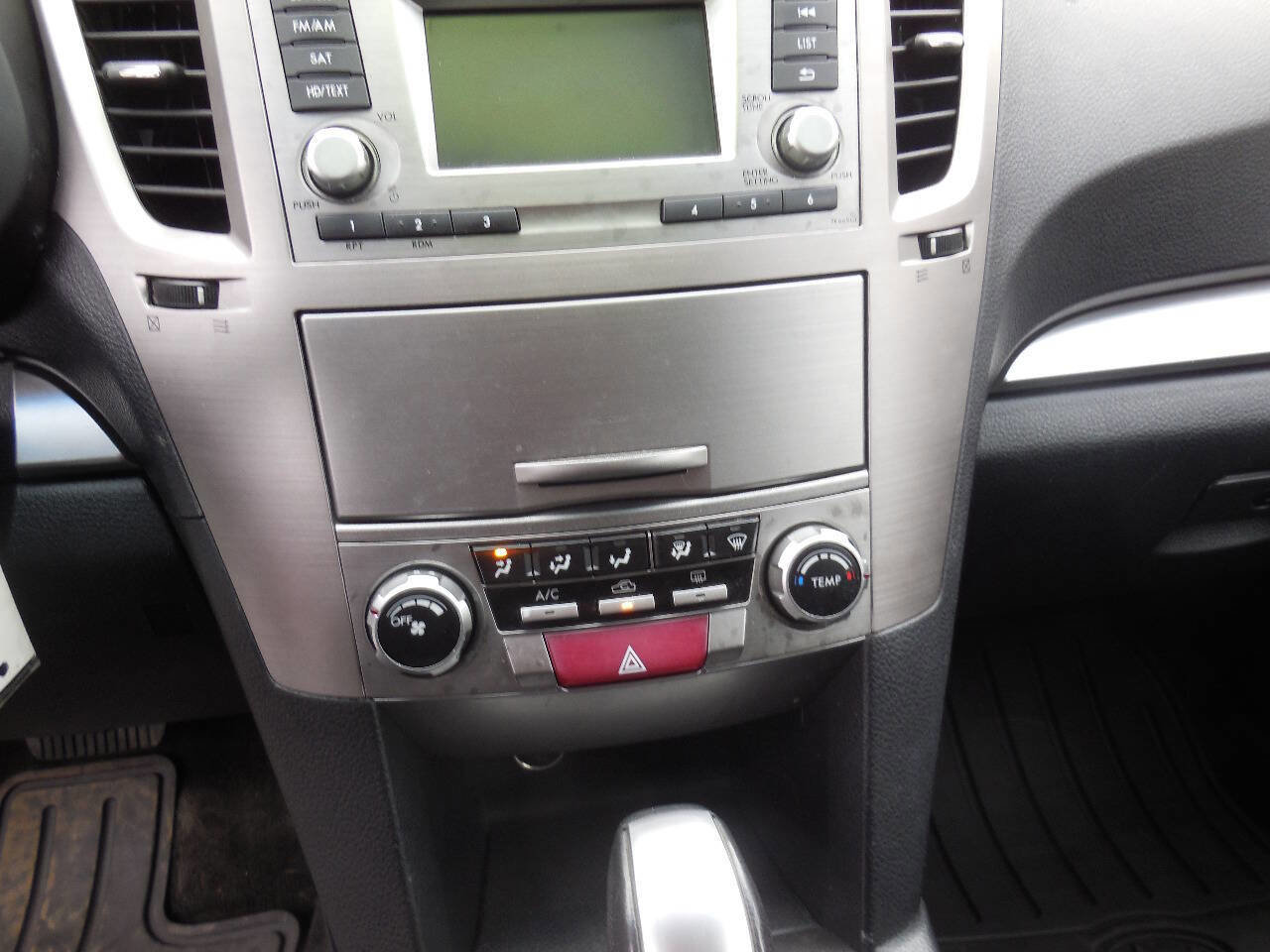 Used 2014 Subaru Outback 2.5i Premium image 14