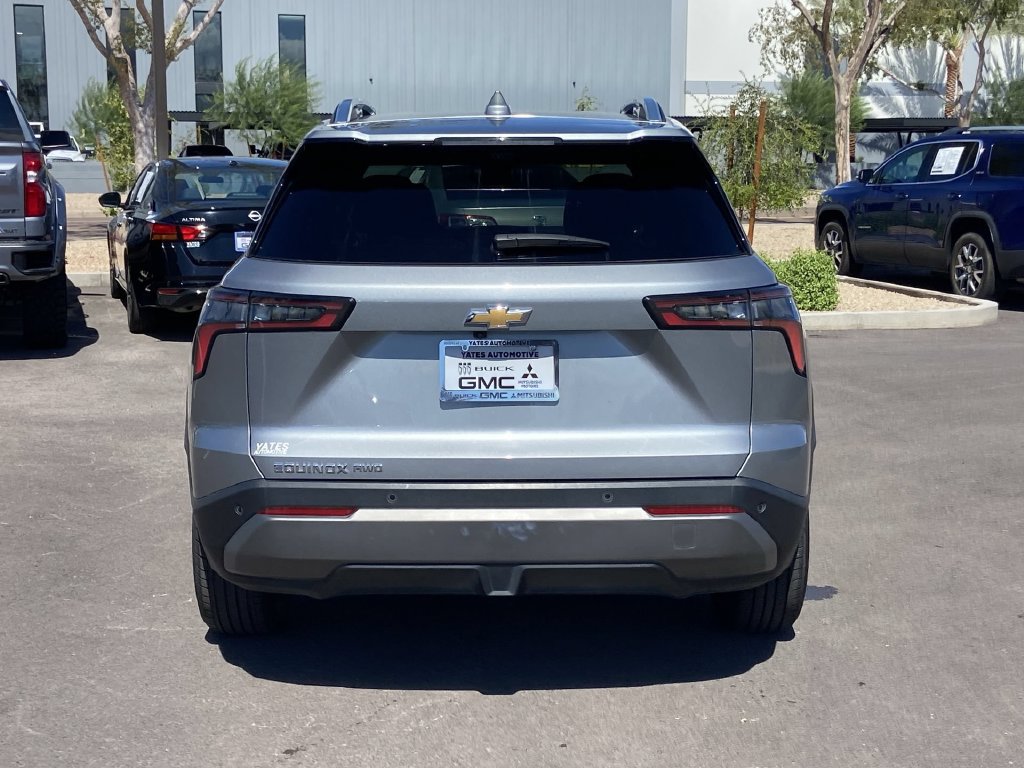 Used 2025 Chevrolet Equinox LT w/ Convenience Package II AWD/4WD image 5