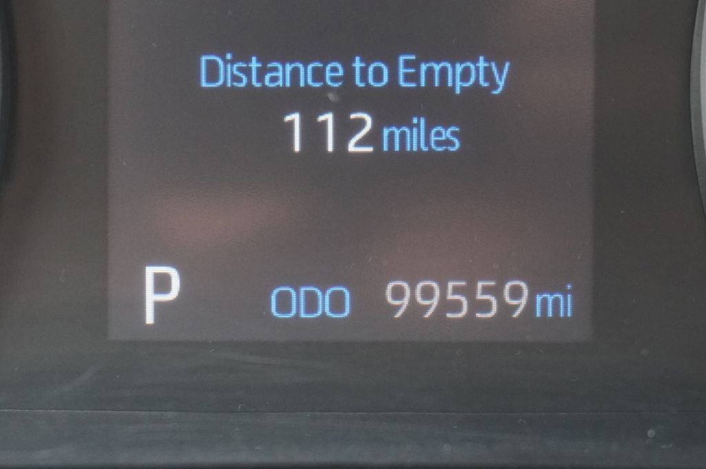 Used 2022 Toyota RAV4 XLE image 14