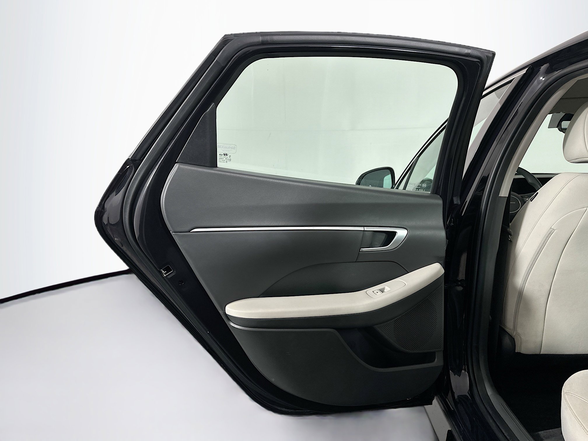 Used 2025 Hyundai Sonata SEL FWD image 26