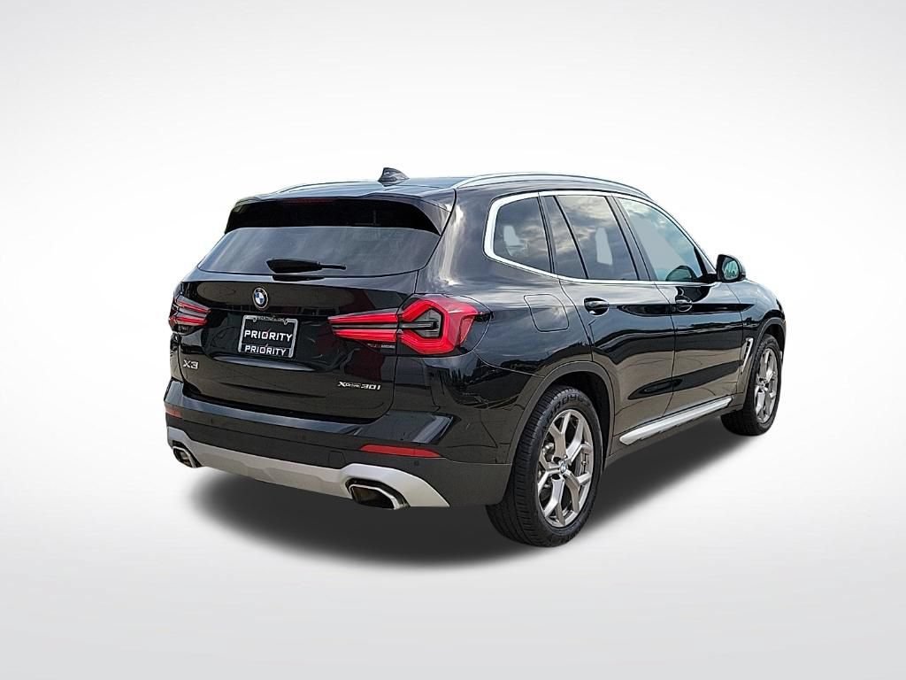Used 2022 BMW X3 xDrive30i w/ Premium Package 2 AWD/4WD image 4