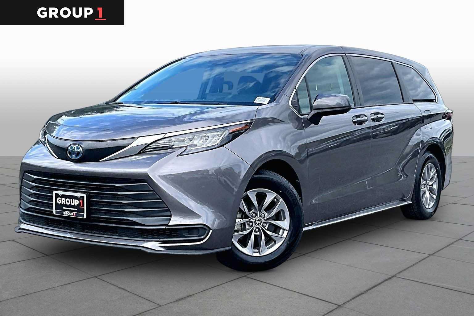 Used 2022 Toyota Sienna LE