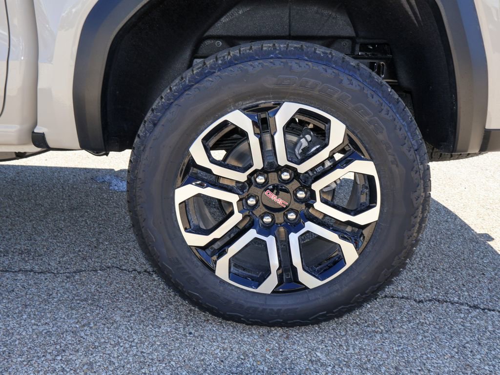 New 2026 GMC Canyon AT4 image 33