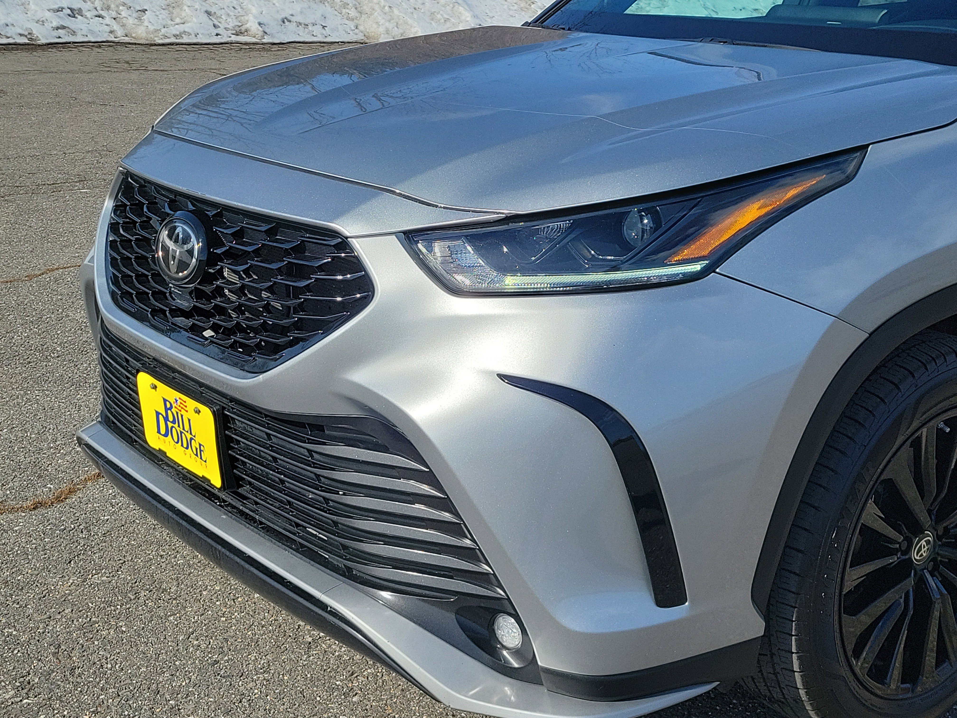 Used 2023 Toyota Highlander XSE image 9