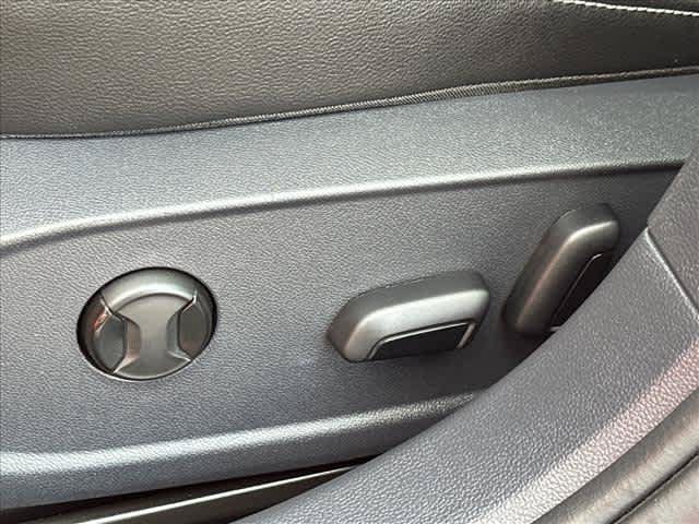 Used 2024 Volkswagen Jetta SE FWD image 18