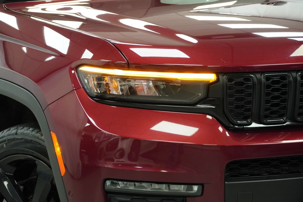 Certified 2025 Jeep Grand Cherokee L Limited w/ Luxury Tech Group II AWD/4WD image 6