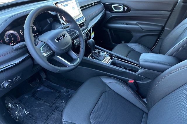 New 2026 Jeep Compass Trailhawk w/ Sun, Sound & Navigation Group AWD/4WD image 2