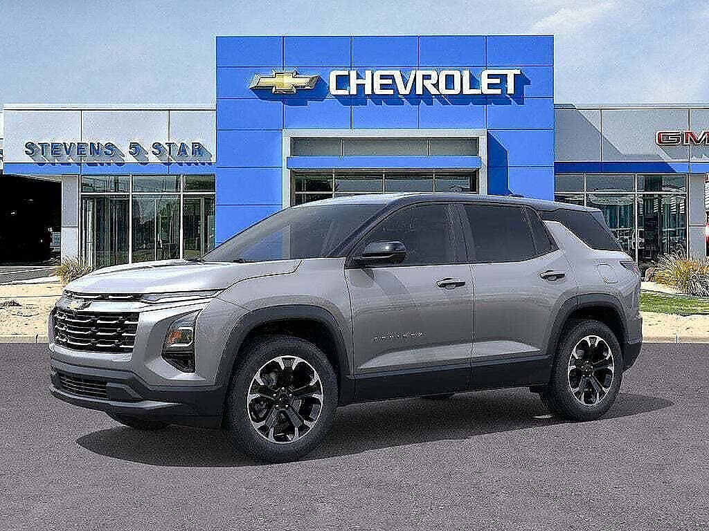 New 2026 Chevrolet Equinox LT w/ Convenience Package II FWD image 2