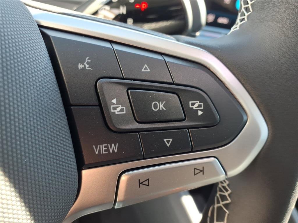 New 2025 Volkswagen Tiguan SE image 15