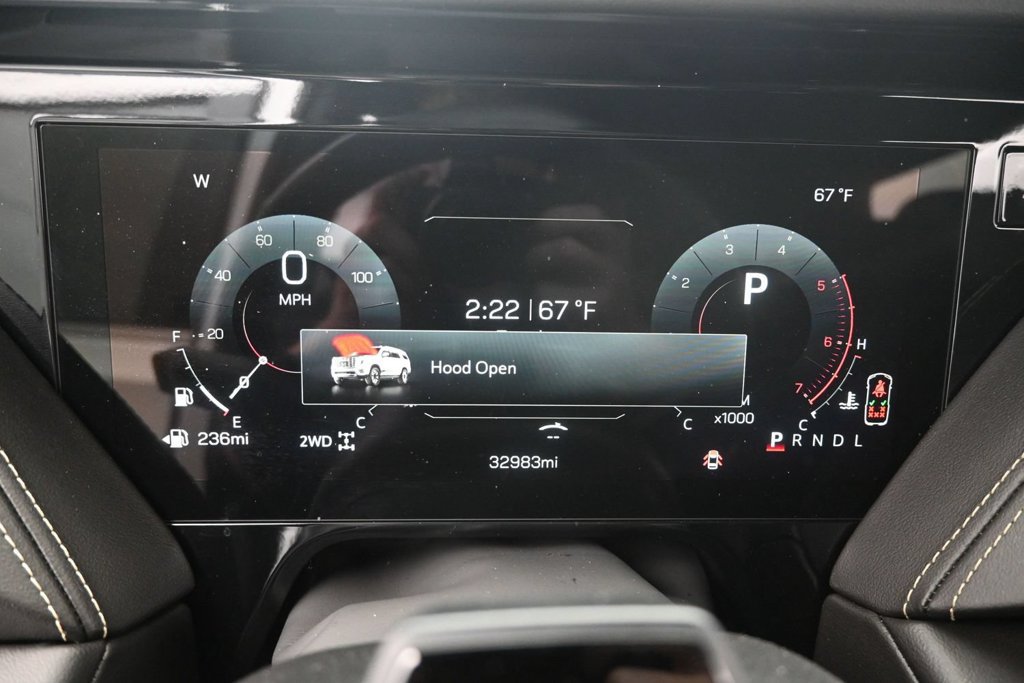Used 2025 GMC Yukon Elevation w/ Elevation Premium Package AWD/4WD image 28