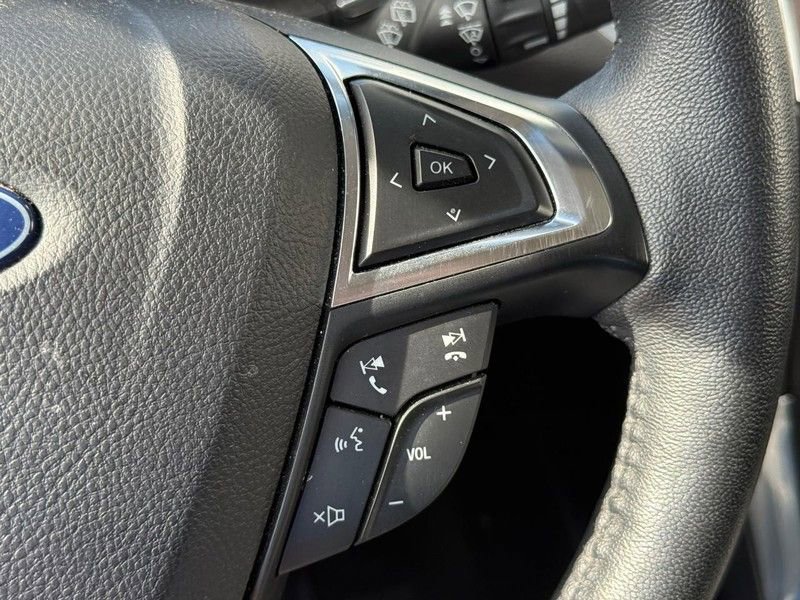 Used 2020 Ford Edge Titanium AWD/4WD image 21
