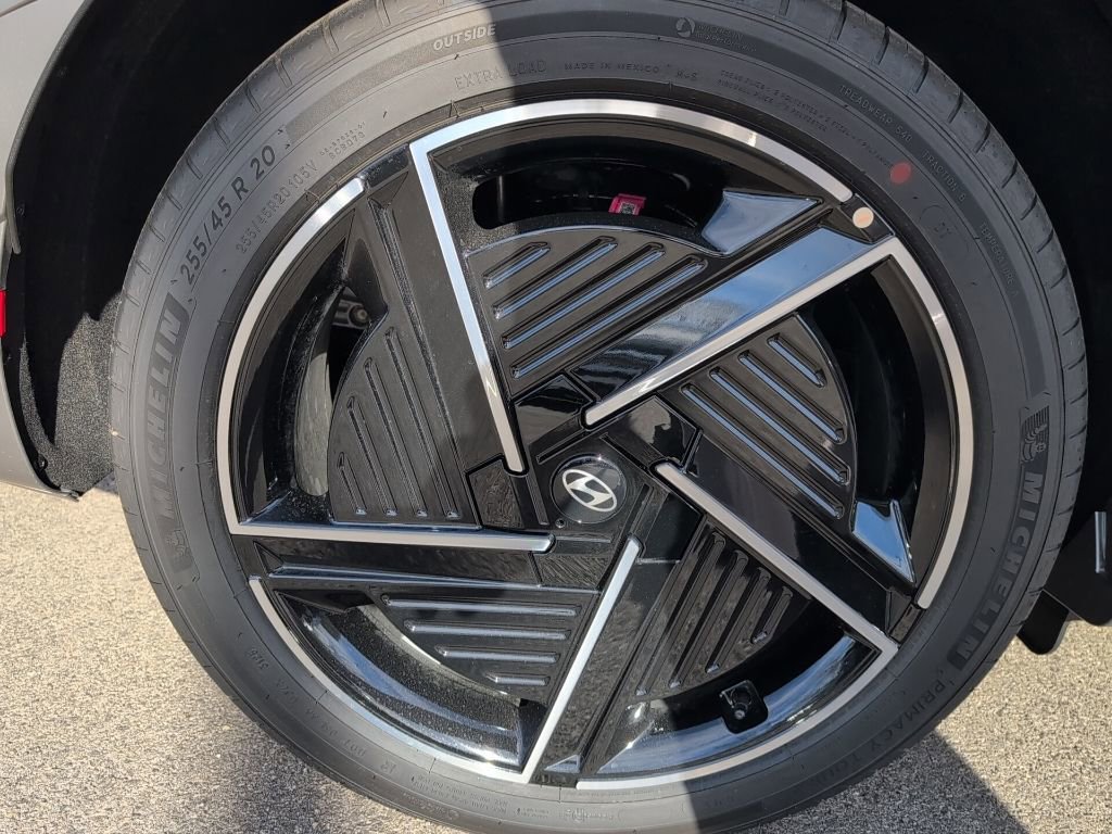 New 2026 Hyundai Ioniq 5 Limited image 36