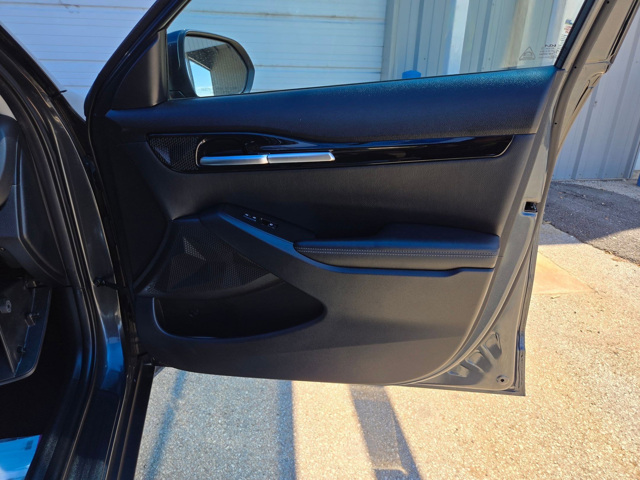 Used 2024 Kia Seltos EX FWD image 25