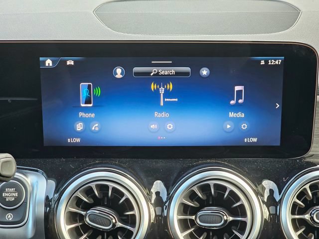 New 2026 Mercedes-Benz GLB 250 4MATIC image 39