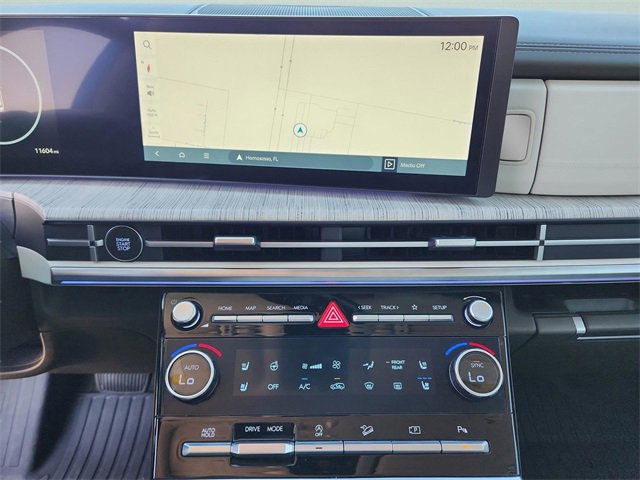 Used 2025 Hyundai Santa Fe Calligraphy image 18