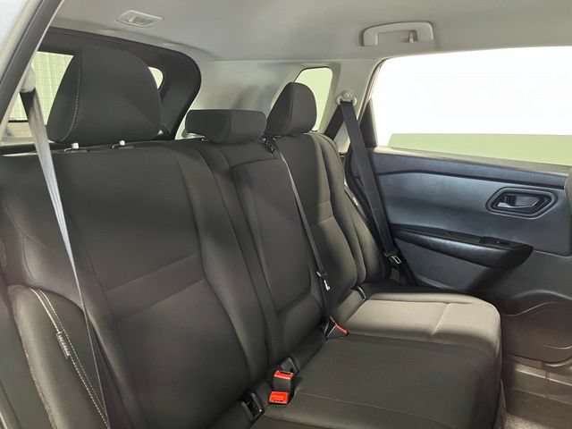 Used 2024 Nissan Rogue S AWD/4WD image 13