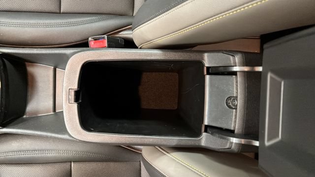 Used 2025 Chevrolet Trax ACTIV w/ Driver Confidence Package FWD image 23