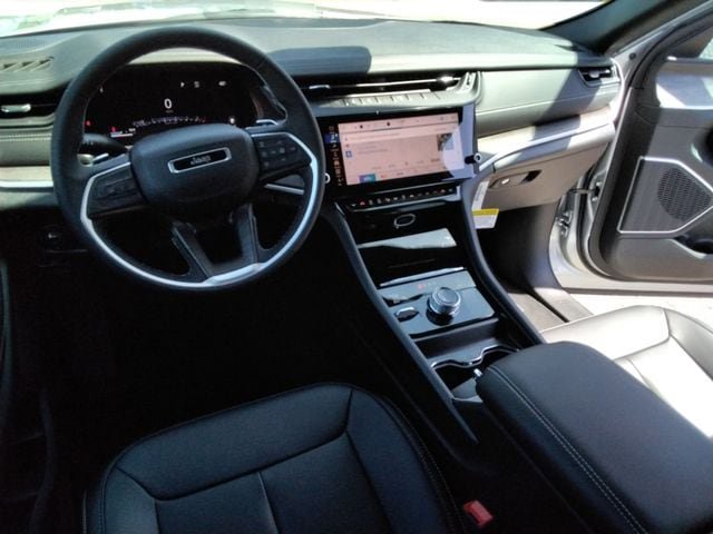New 2026 Jeep Grand Cherokee Limited AWD/4WD image 28