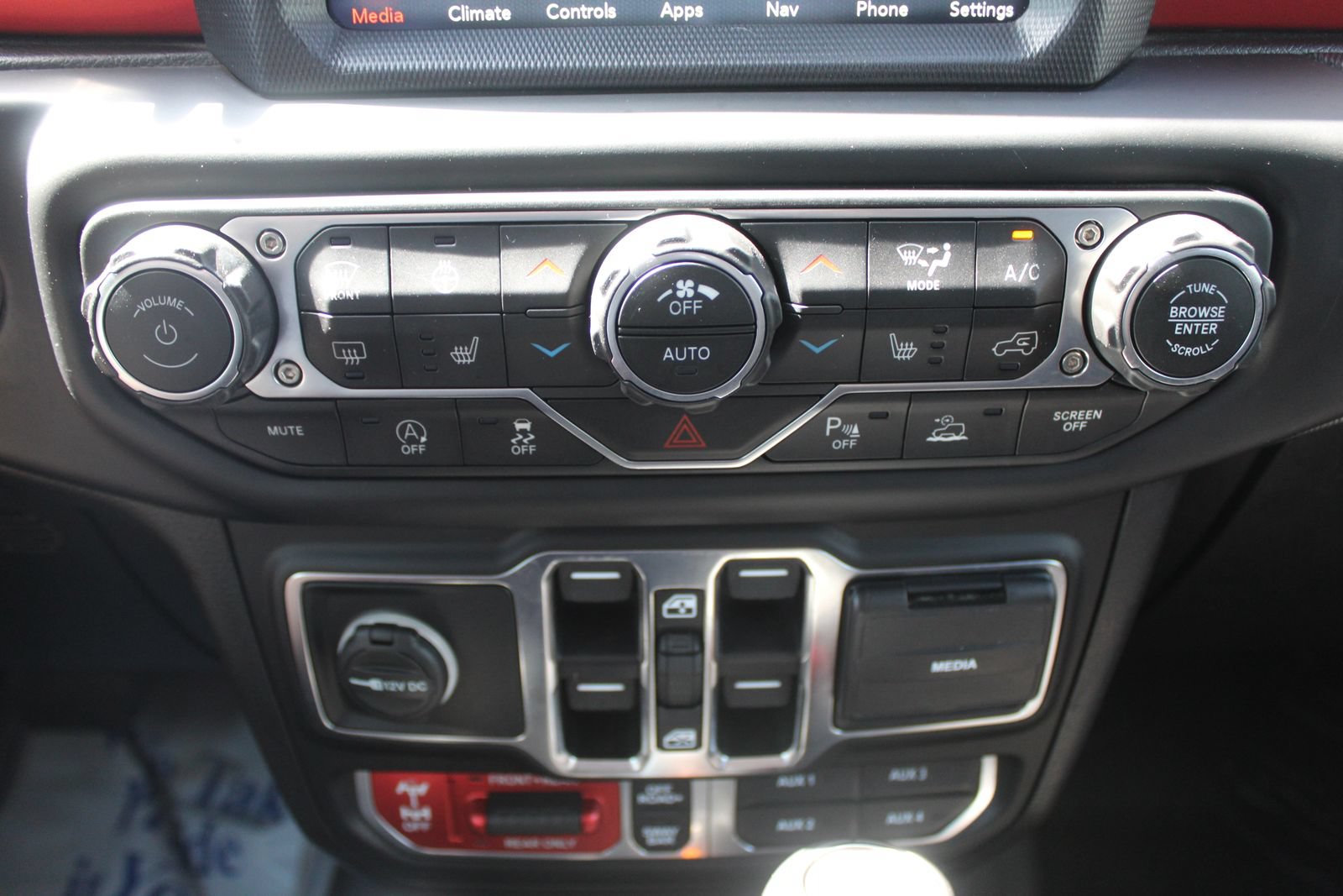 Used 2020 Jeep Gladiator Rubicon AWD/4WD image 44