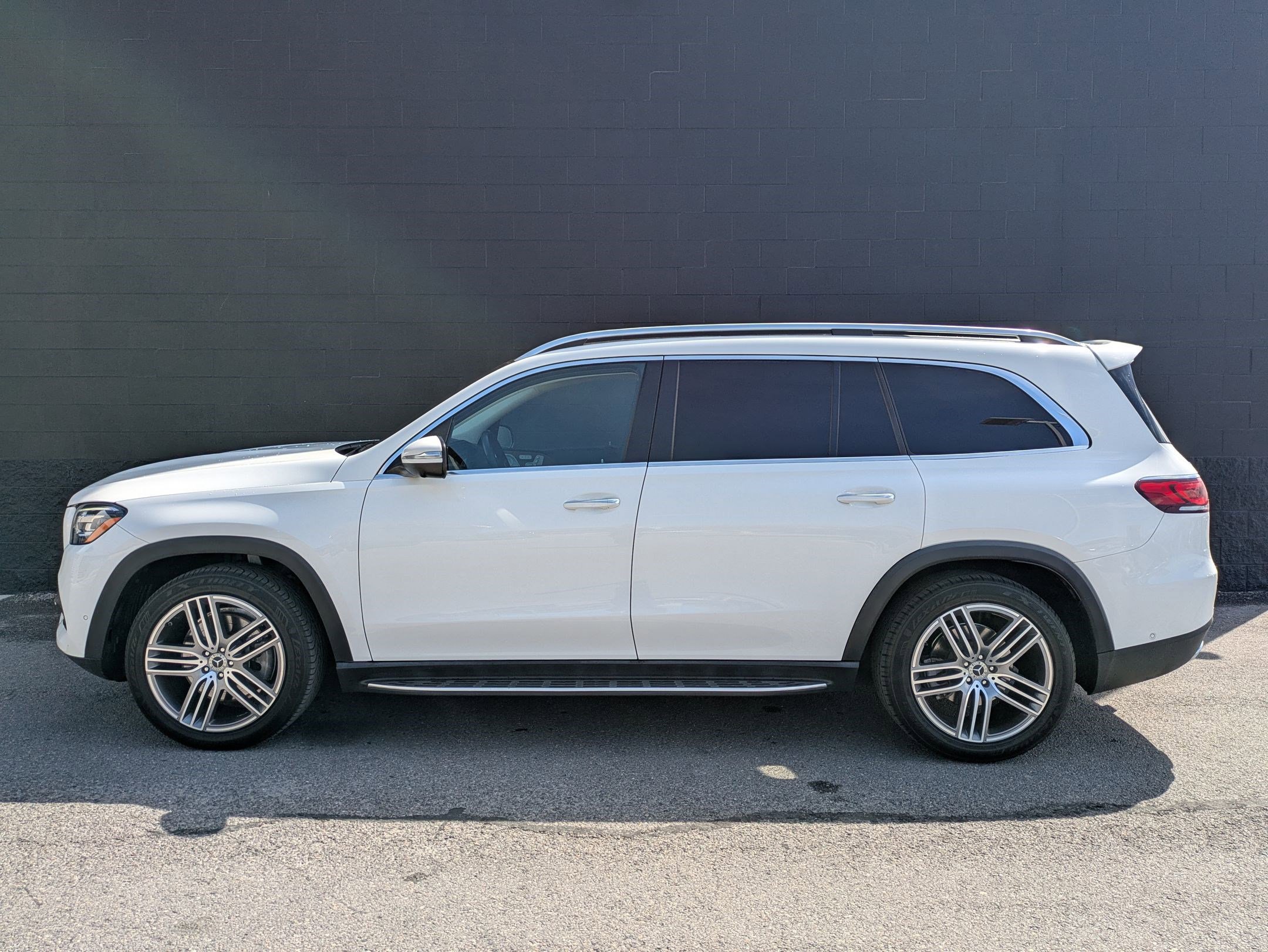 Used 2022 Mercedes-Benz GLS 450 4MATIC image 8