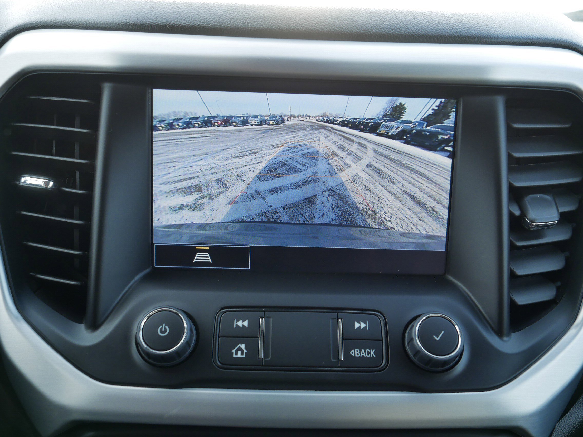 Used 2023 GMC Acadia SLE w/ Driver Convenience Package image 27